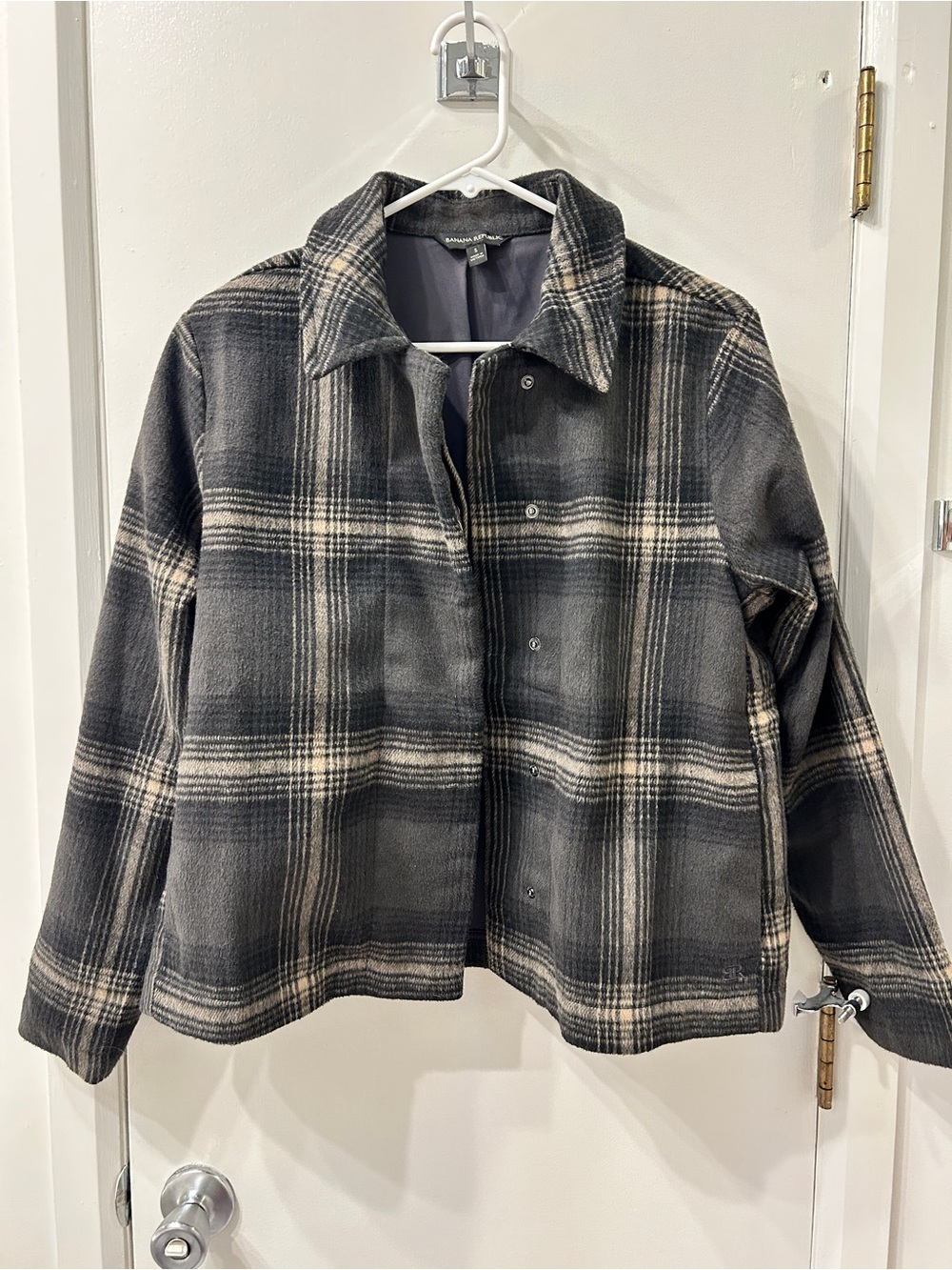 Women’s Banana Republic Plaid Cropped Chore Jacket - Black/Cream